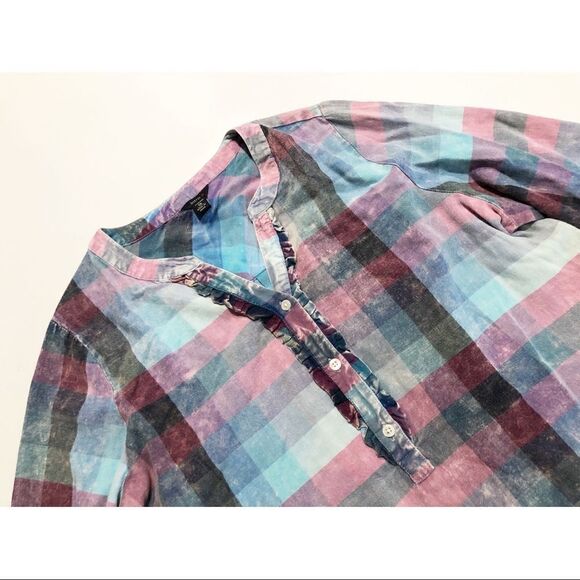 Intro 1X Distressed Plaid Top - Picture 4 of 7
